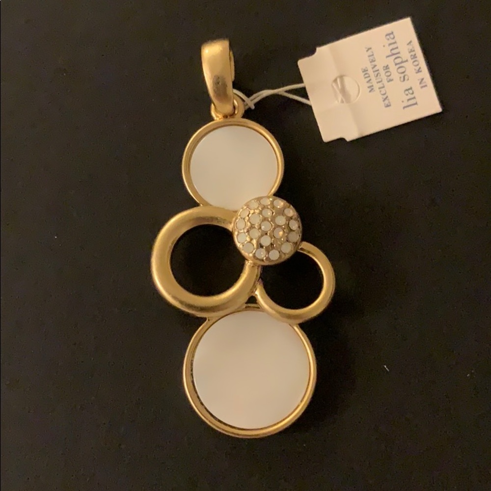 Lia Sophia Effervescent pendant slide